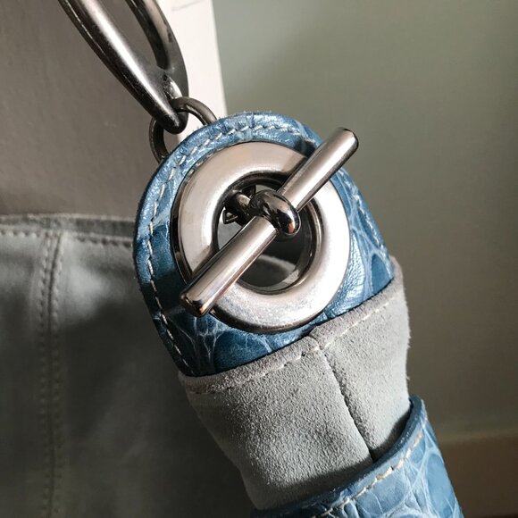 Via Repubblica | Blue Suede Handbag - Picture 7 of 11